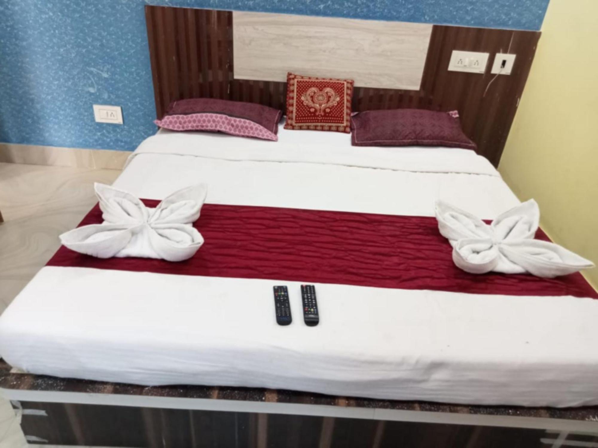 Sashi Near Temple & Golden Beach Best Choice Of Travellers Hotel